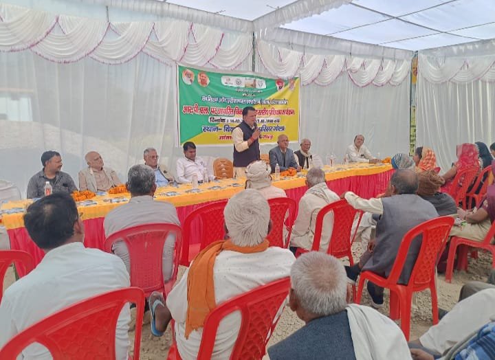 खेती में तकनीक का समावेश और आत्मनिर्भर भारत का संकल्प: गोला में ‘वैज्ञानिक खेती’ पर दो दिवसीय प्रशिक्षण संपन्न, किसानों को मिला आधुनिक कृषि का मंत्र