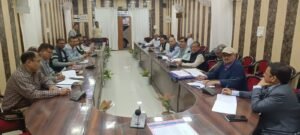 किसानों के हितों की सुरक्षा और भूमि सुधार का नया रोडमैप: ‘चकबंदी’ कार्यों की समीक्षा बैठक में कड़े निर्देश, मार्च तक 15 गांवों में पूर्ण होगा चक कटान