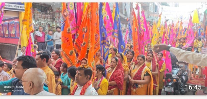 भक्ति के रंग में रंगा गोलाबाजार: पंचम ‘श्याम फाल्गुन महोत्सव’ में उमड़ी भक्तों की भारी भीड़; रंगभरी एकादशी पर निकली भव्य निशान शोभायात्रा