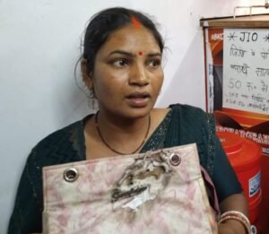 खाकी के दावों की खुली पोल: ‘गोला पुलिस’ की पकड़ से बाहर हैं बाइक सवार लुटेरे, 48 घंटे बाद भी नहीं हुआ लूट का खुलासा; क्षेत्र में आक्रोश