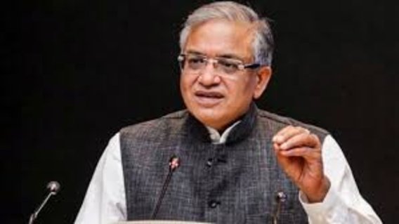 संवैधानिक आर-पार: मुख्य चुनाव आयुक्त के महाभियोग पर अड़ी टीएमसी, स्पीकर पद के विवाद पर दी ‘संयम’ की नसीहत