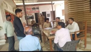 न्याय की चौखट: गोला थाने में संपन्न हुआ ‘संपूर्ण समाधान दिवस गोला 2026’, राजस्व विवादों की रही भरमार, नायब तहसीलदार ने दिए त्वरित निस्तारण के निर्देश