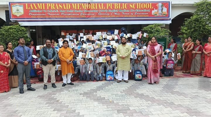 अक्षरों की सुंदरता और निखरती प्रतिभा: लक्ष्मी प्रसाद मेमोरियल स्कूल में ‘सुलेख प्रतियोगिता गोला 2026’ का सफल आयोजन, बच्चों ने कलम से उकेरी कला