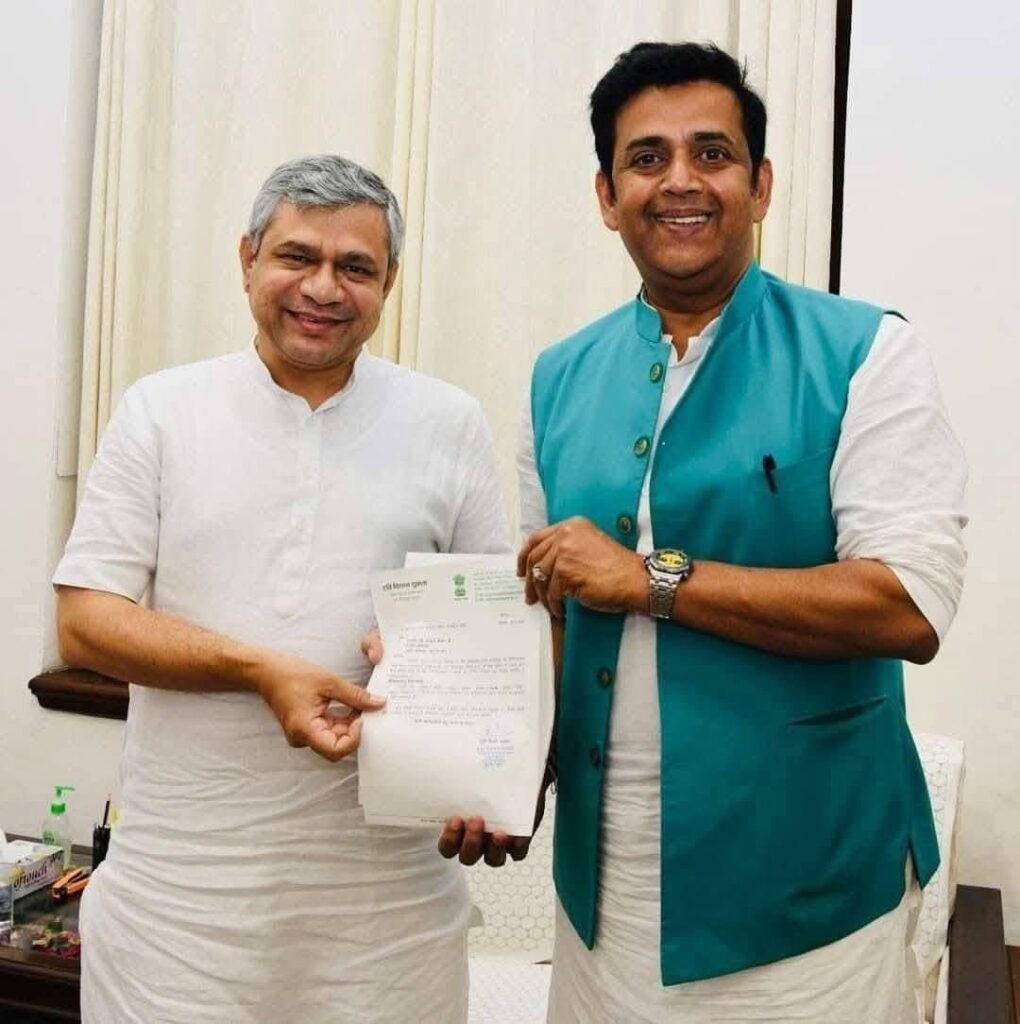 दादर गोरखपुर एक्सप्रेस नियमित