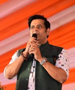 सांसद रवि किशन ने दी गोरखपुर नगर निगम के मनोनीत पार्षदों को बधाई